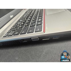 Fujitsu LifeBook E734